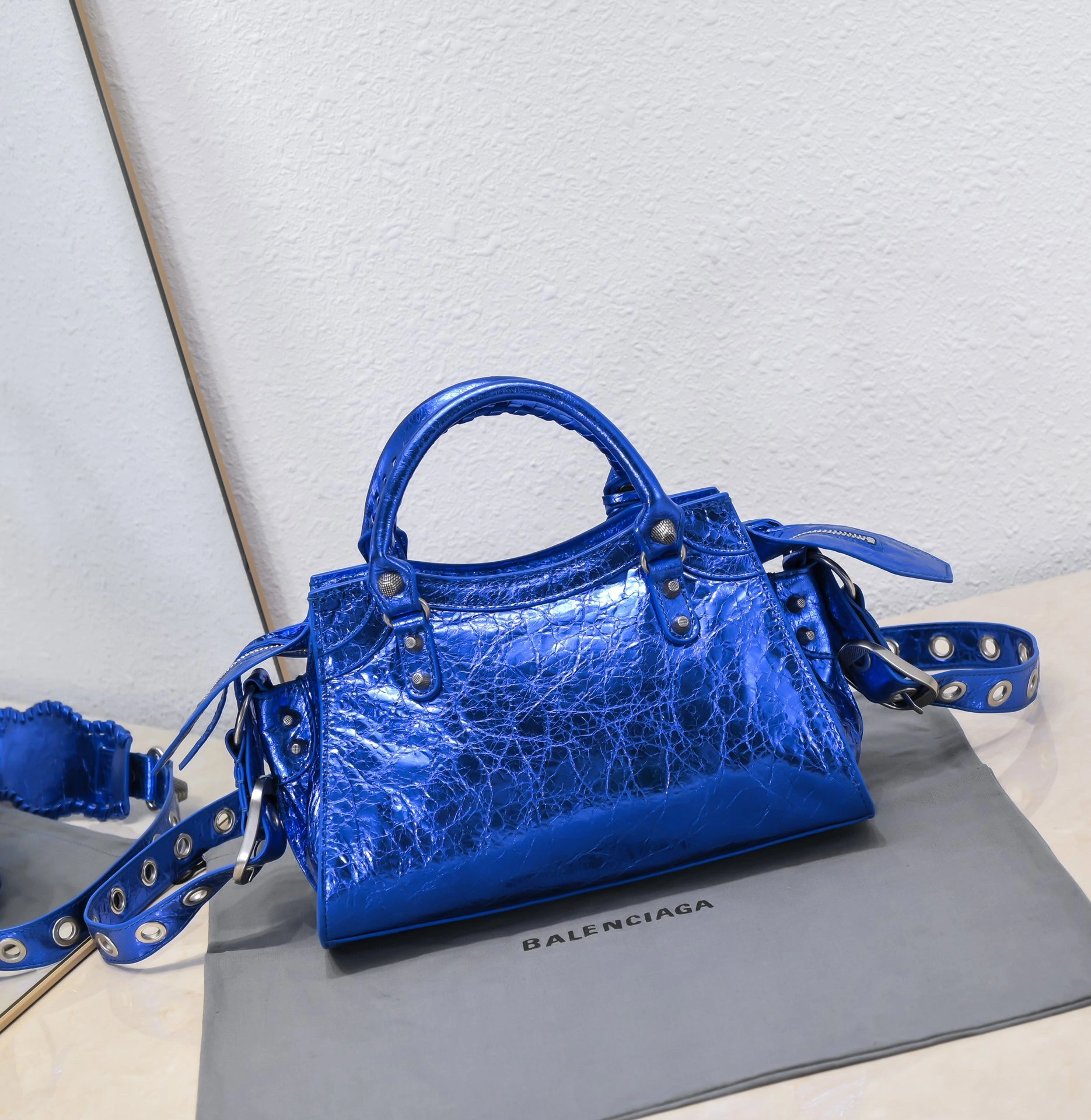 Gemstone Blue Paris Neo Cagole Heart Mirror Motorcycle Bag Trendy 60977