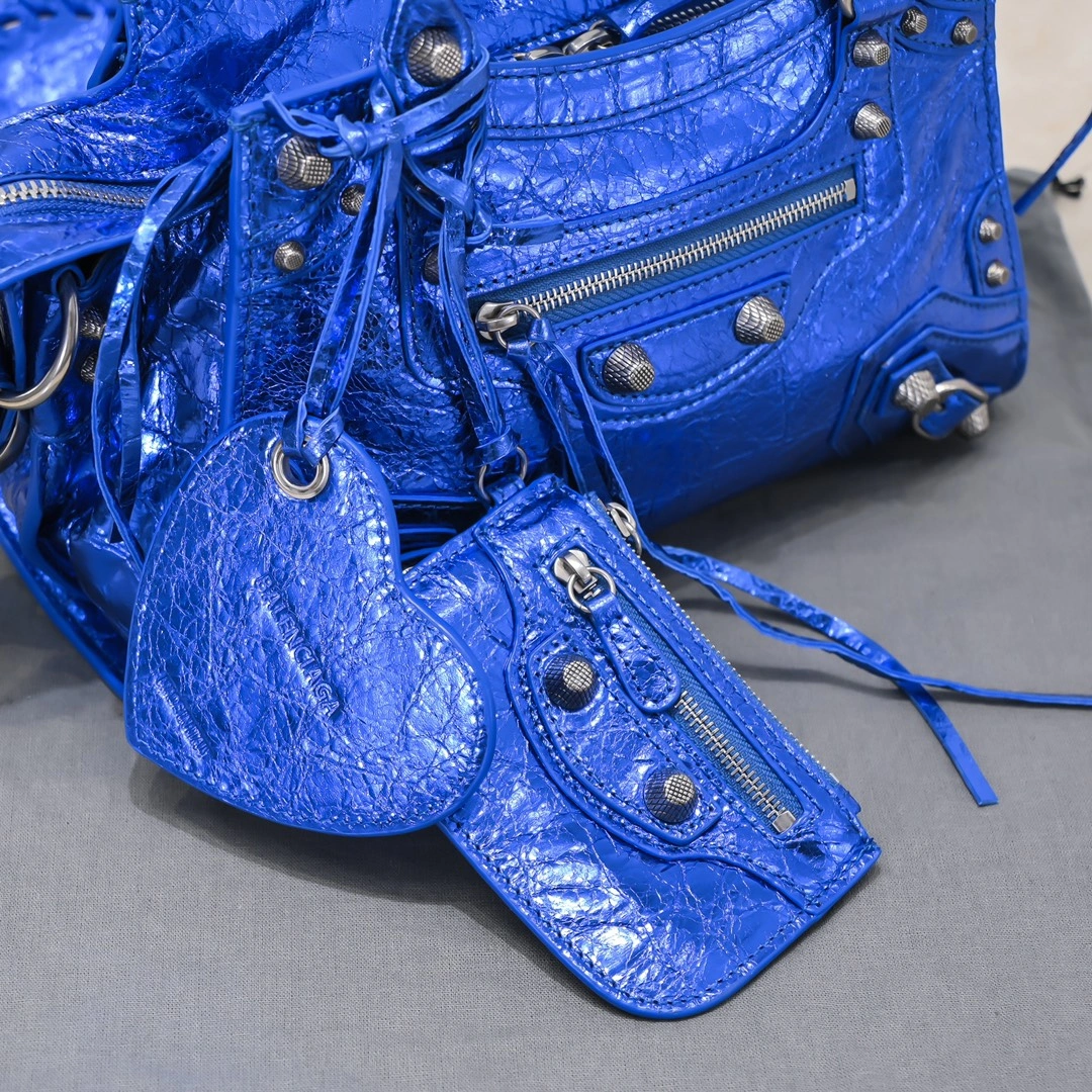 Gemstone Blue Paris Neo Cagole Heart Mirror Motorcycle Bag Trendy 60977