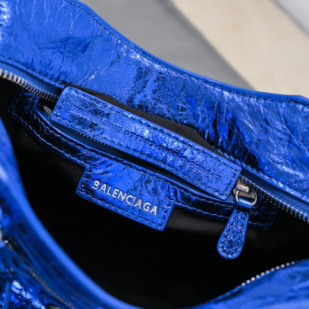 Gemstone Blue Paris Neo Cagole Heart Mirror Motorcycle Bag Trendy 60977