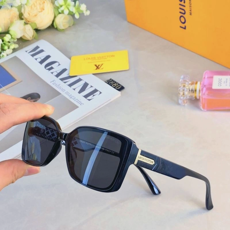 Resilient Gentle Monster Sunglasses 279370