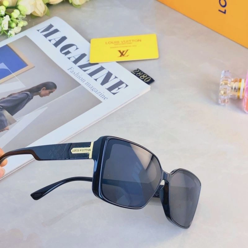 Resilient Gentle Monster Sunglasses 279370