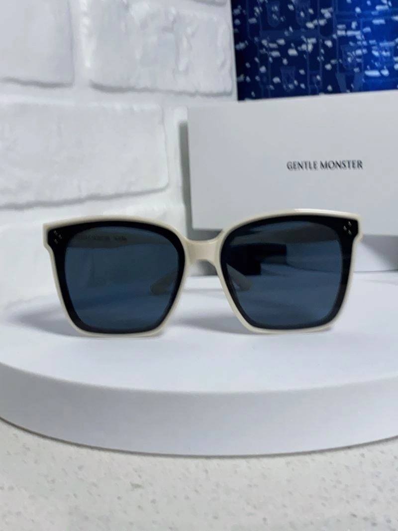 Durable Gentle Monster Sunglasses 279384