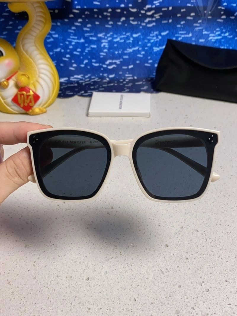 Durable Gentle Monster Sunglasses 279384
