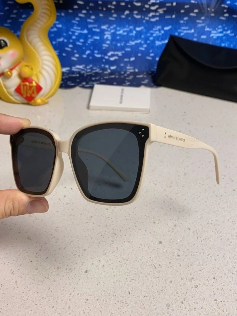 Durable Gentle Monster Sunglasses 279384