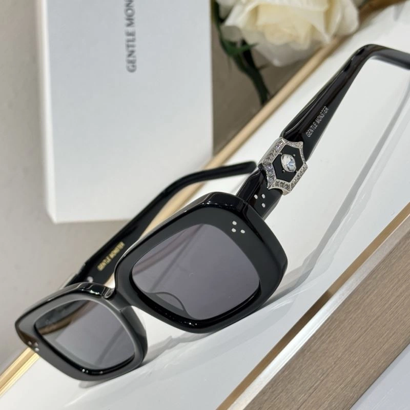 Gentle Monster Sunglasses Practical 279436