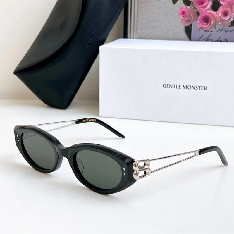 Sporty Gentle Monster Sunglasses 279385