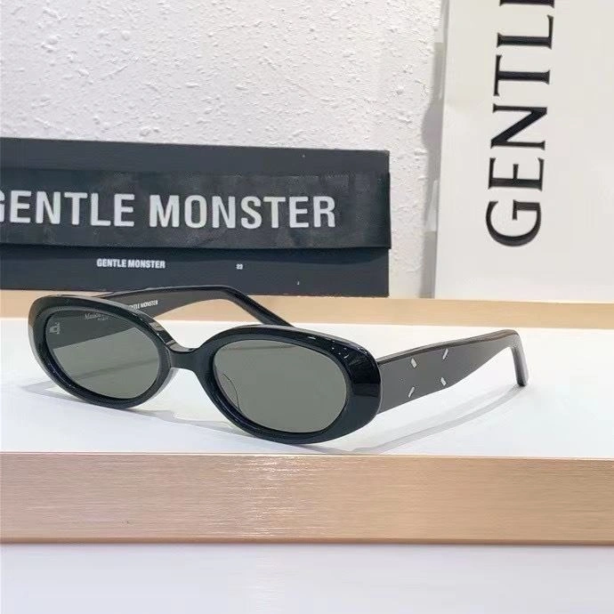 Gentle Monster Sunglasses MultiPurpose 279375