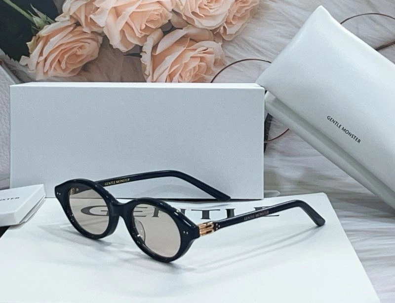 Gentle Monster Sunglasses UrbanChic 279397