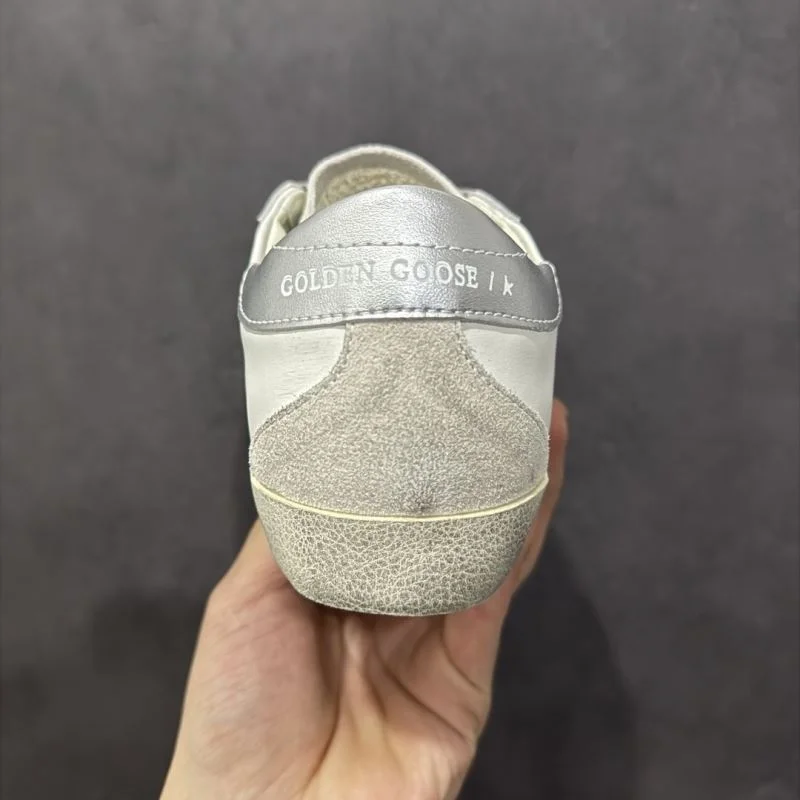 Durable Ggdb Shoes 4665
