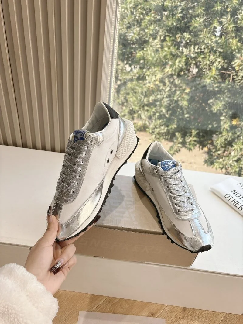 WrinkleFree Ggdb Shoes 8120