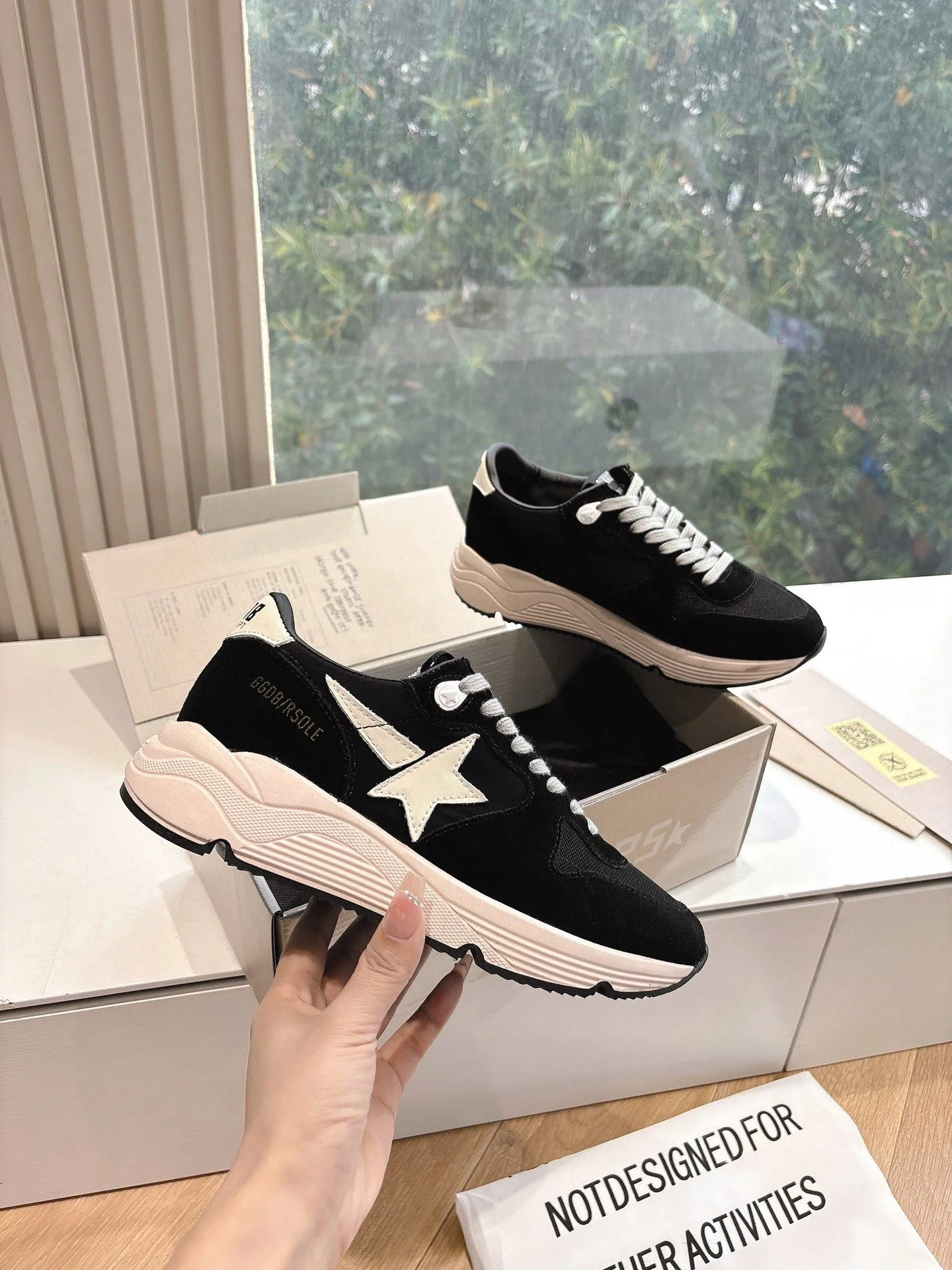 Lightweight Ggdb Shoes 8094