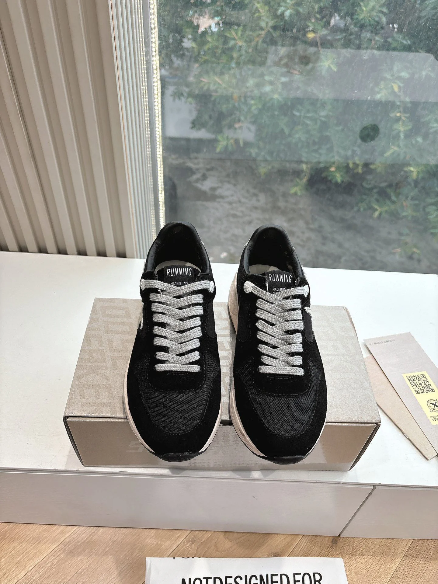 Lightweight Ggdb Shoes 8094