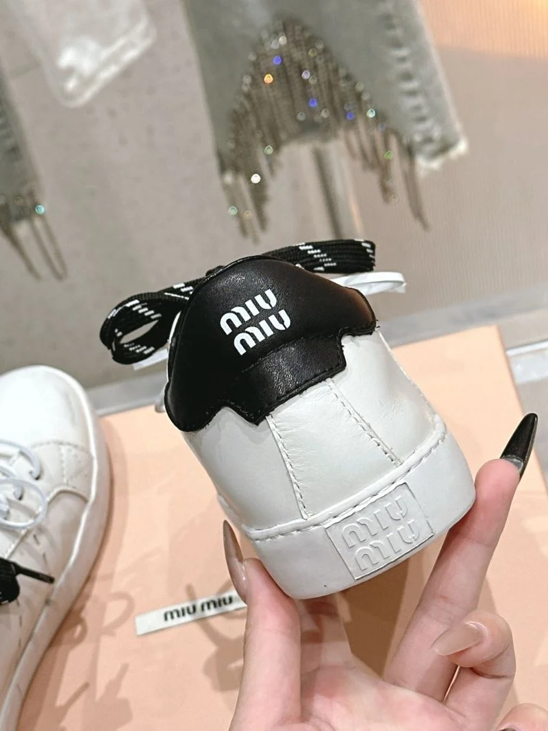 Trendy Ggdb Shoes 6415