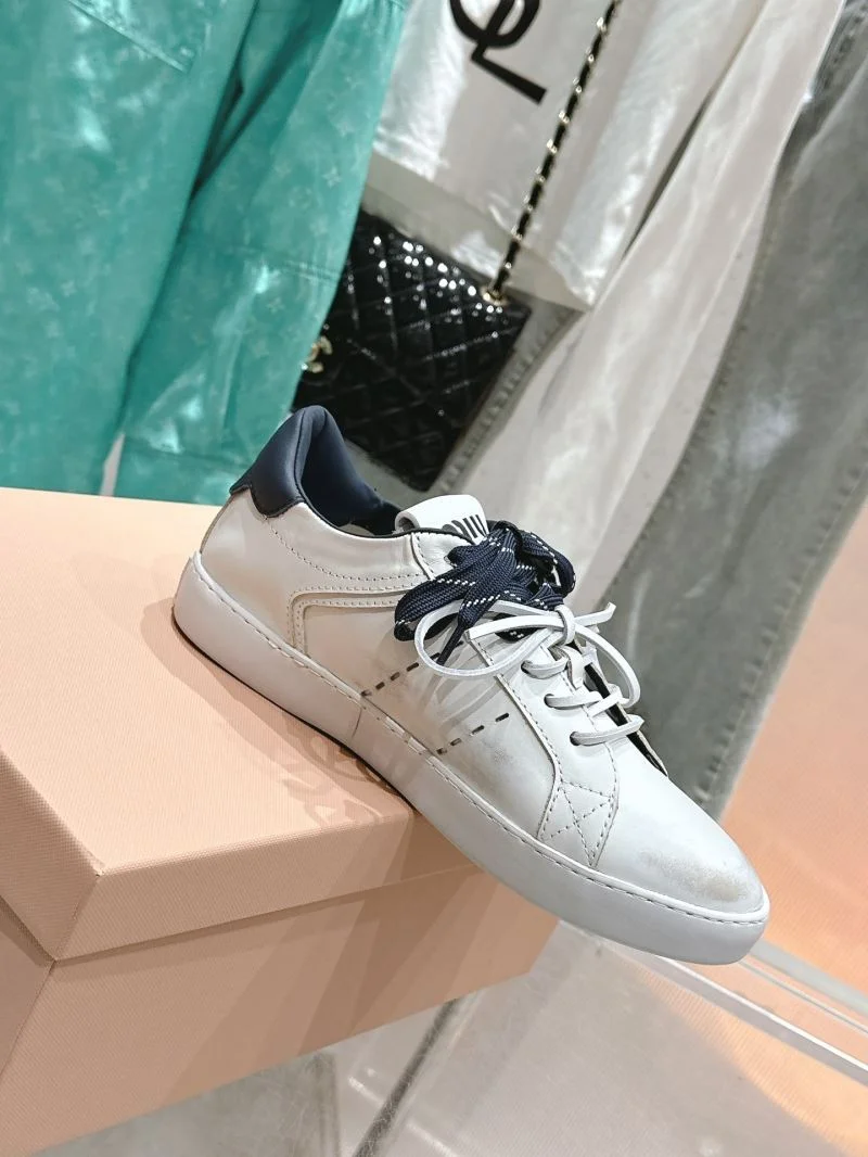 RelaxedFit Ggdb Shoes 6445