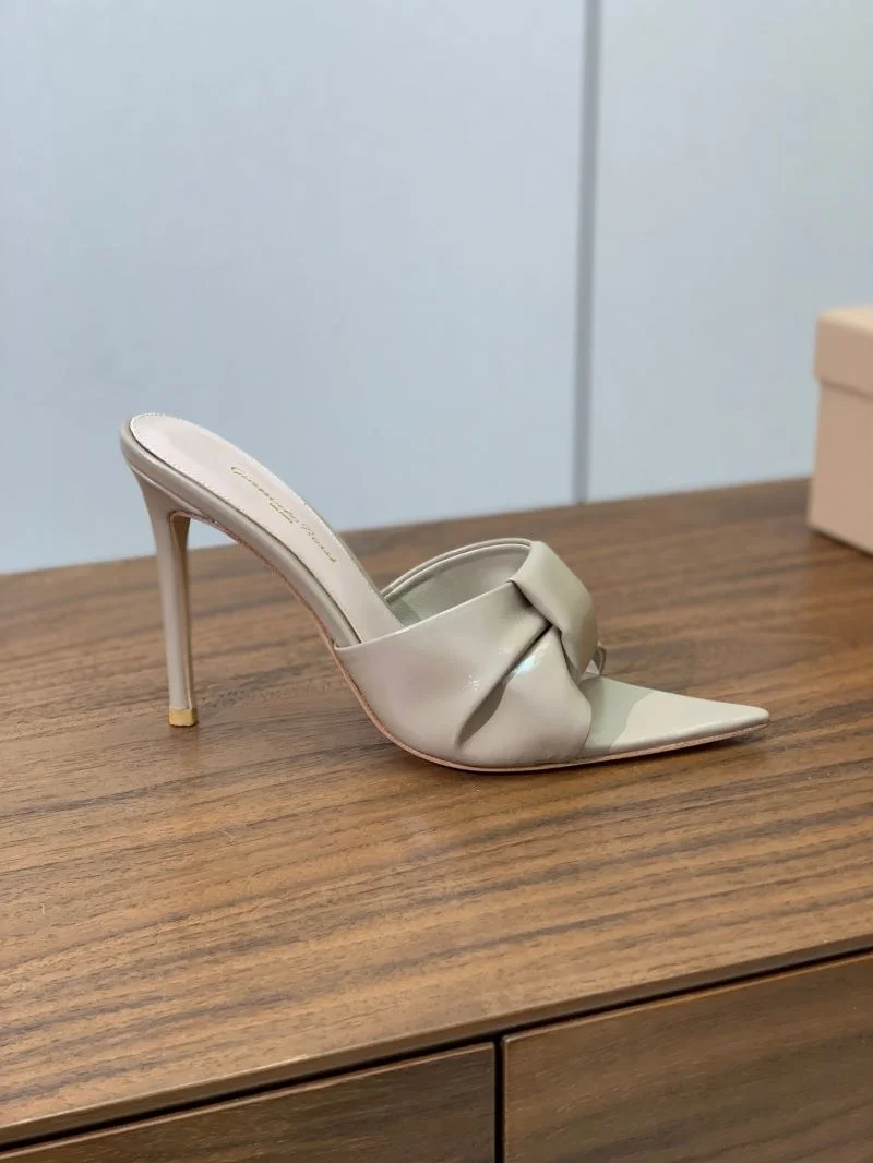Gianvito Rossi Sandals Reliable 12374