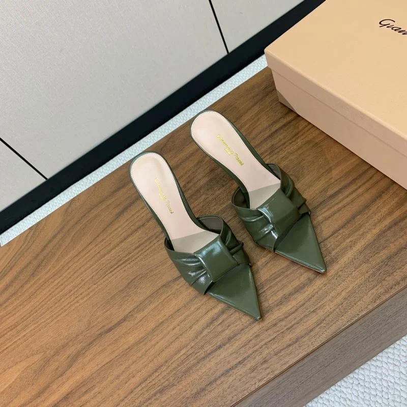 Refined Gianvito Rossi Sandals 12361