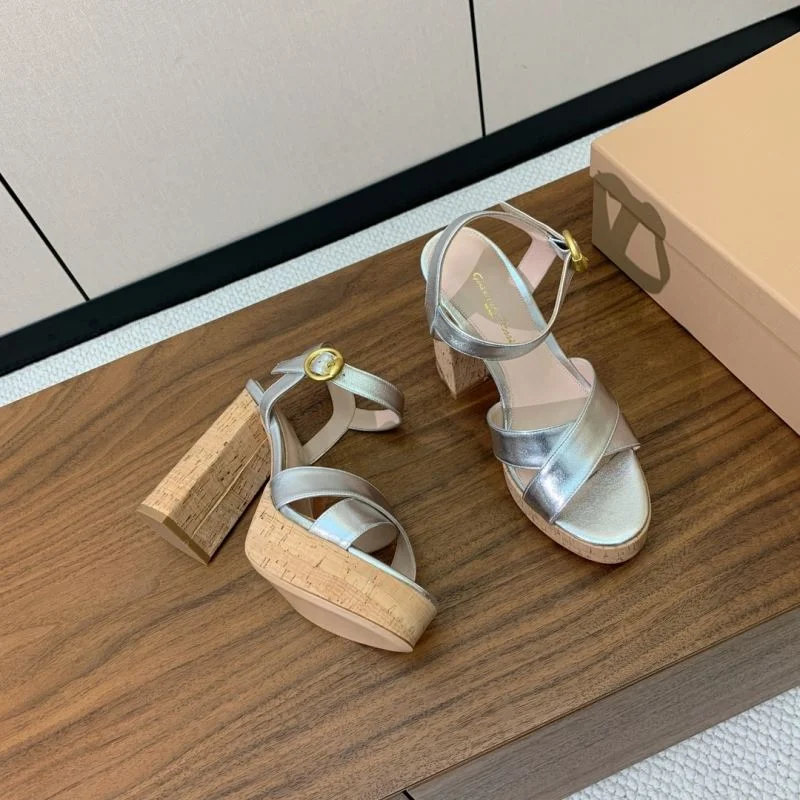 OnTrend Gianvito Rossi Sandals 12364