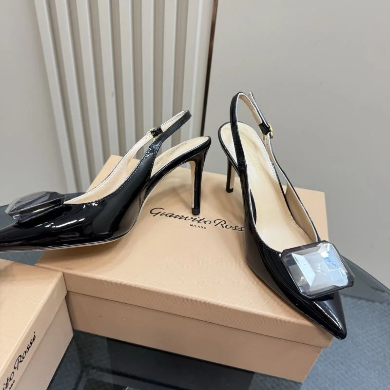 Sleek Gianvito Rossi Sandals 10082