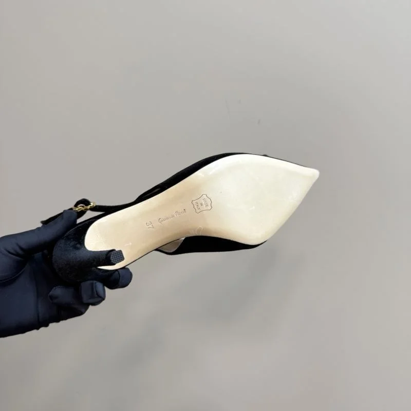 Gianvito Rossi Sandals Sophisticated 10179