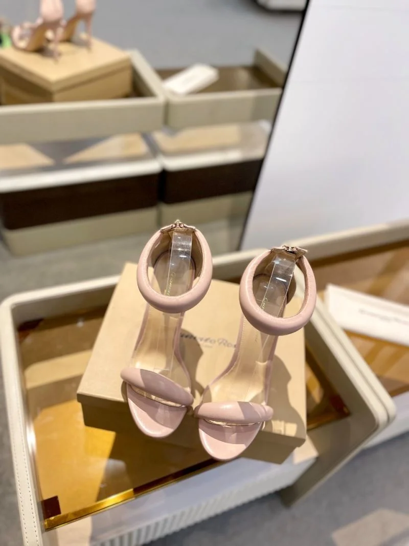 MoistureWicking Gianvito Rossi Sandals 10086