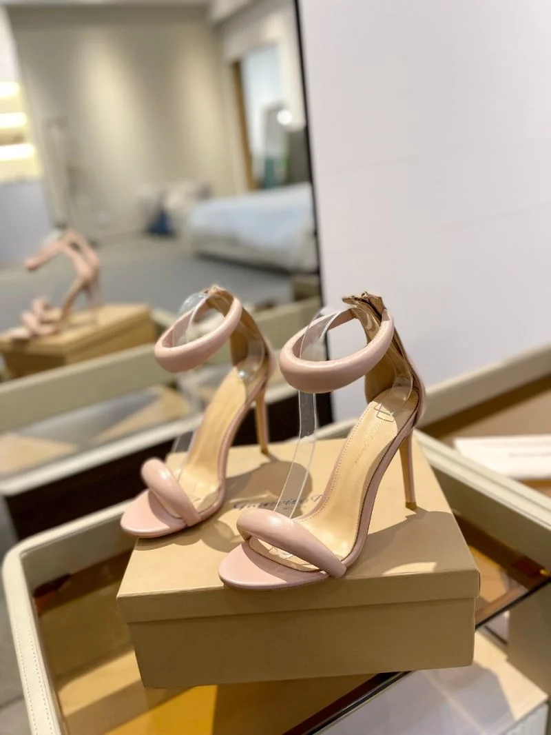 MoistureWicking Gianvito Rossi Sandals 10086