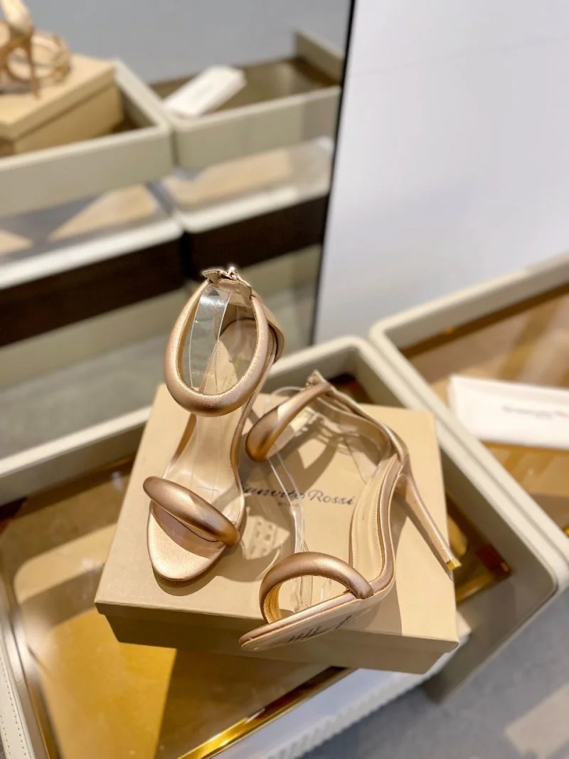 Stylish Gianvito Rossi Sandals 10130