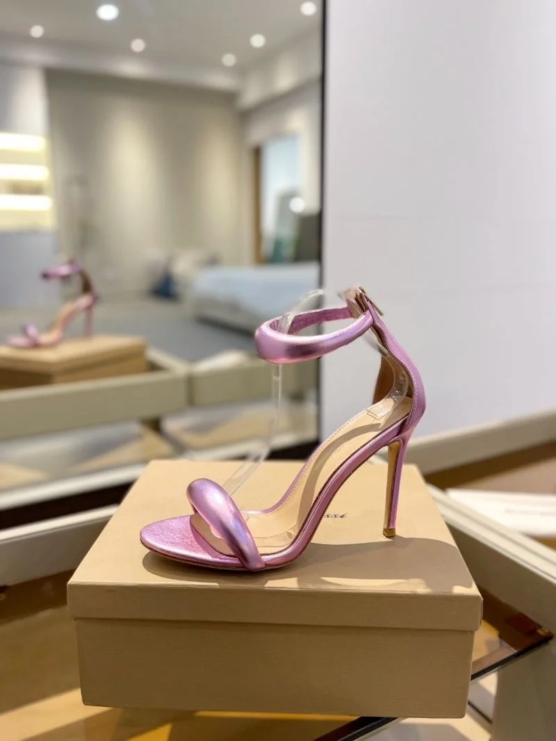 Vibrant Gianvito Rossi Sandals 10066