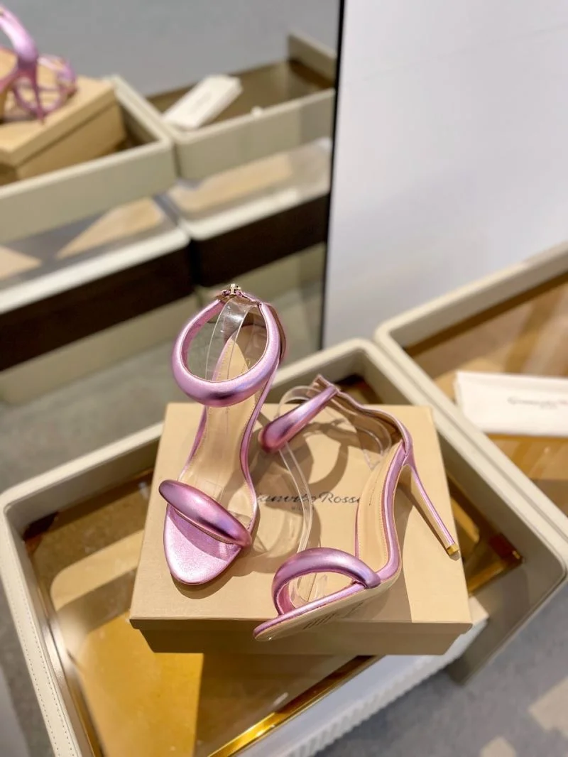 Vibrant Gianvito Rossi Sandals 10066