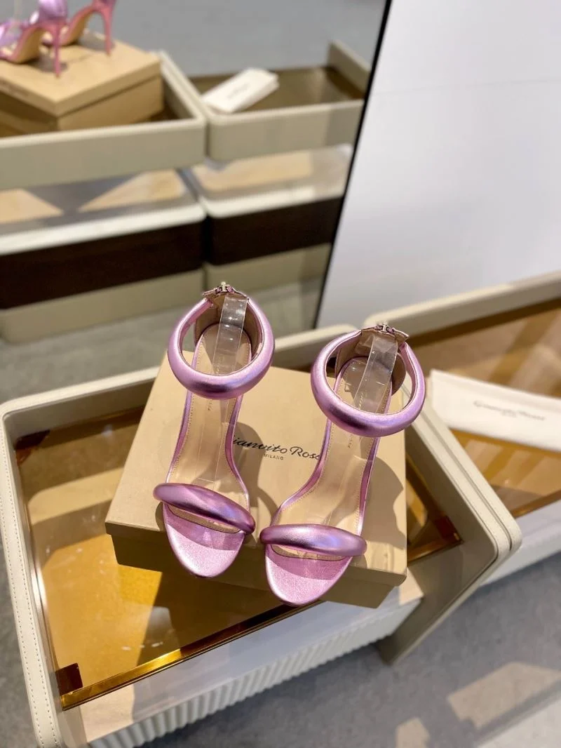 Vibrant Gianvito Rossi Sandals 10066