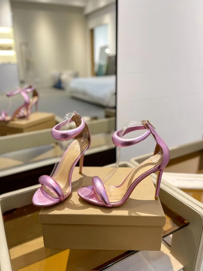 Vibrant Gianvito Rossi Sandals 10066
