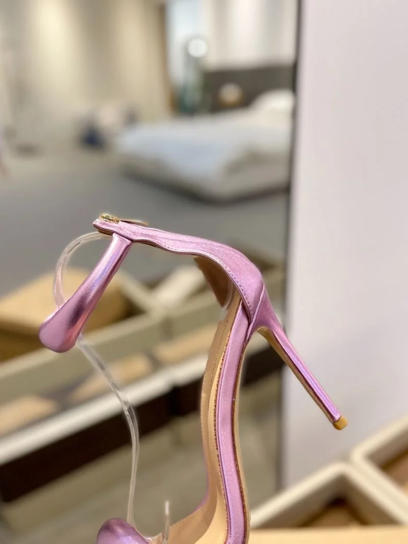 Vibrant Gianvito Rossi Sandals 10066