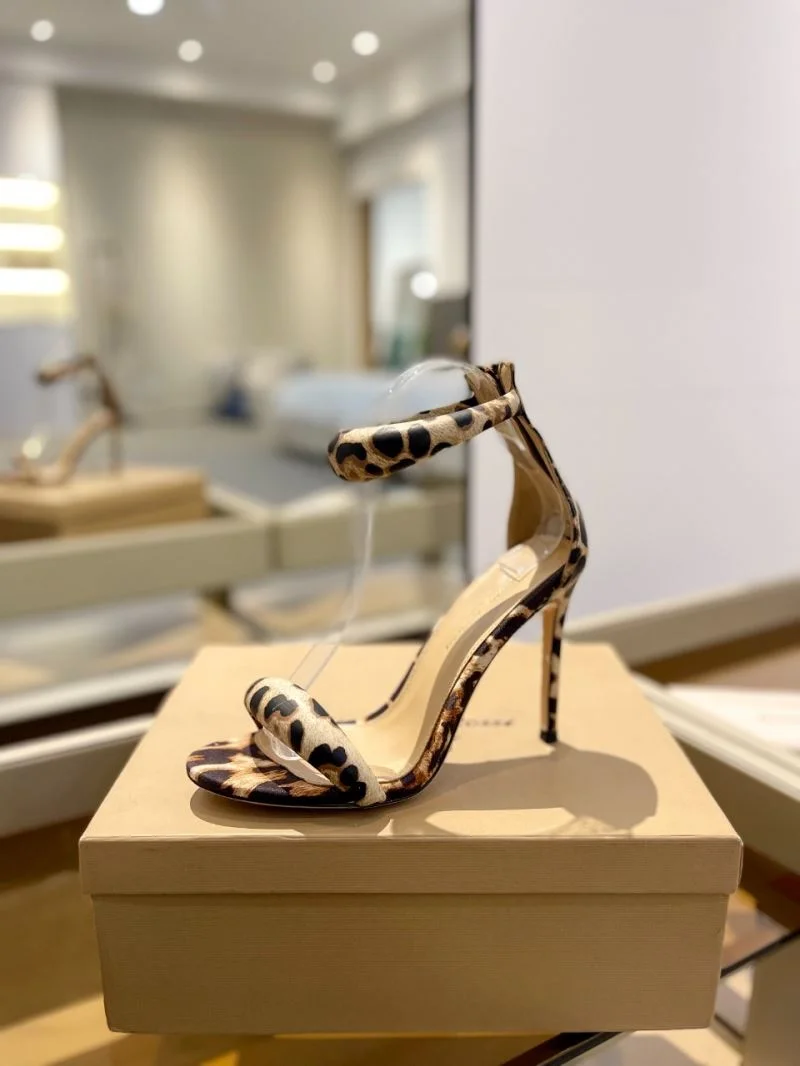 Gianvito Rossi Sandals FashionForward 10075