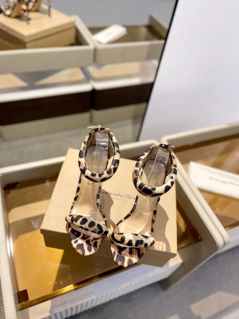 Gianvito Rossi Sandals FashionForward 10075