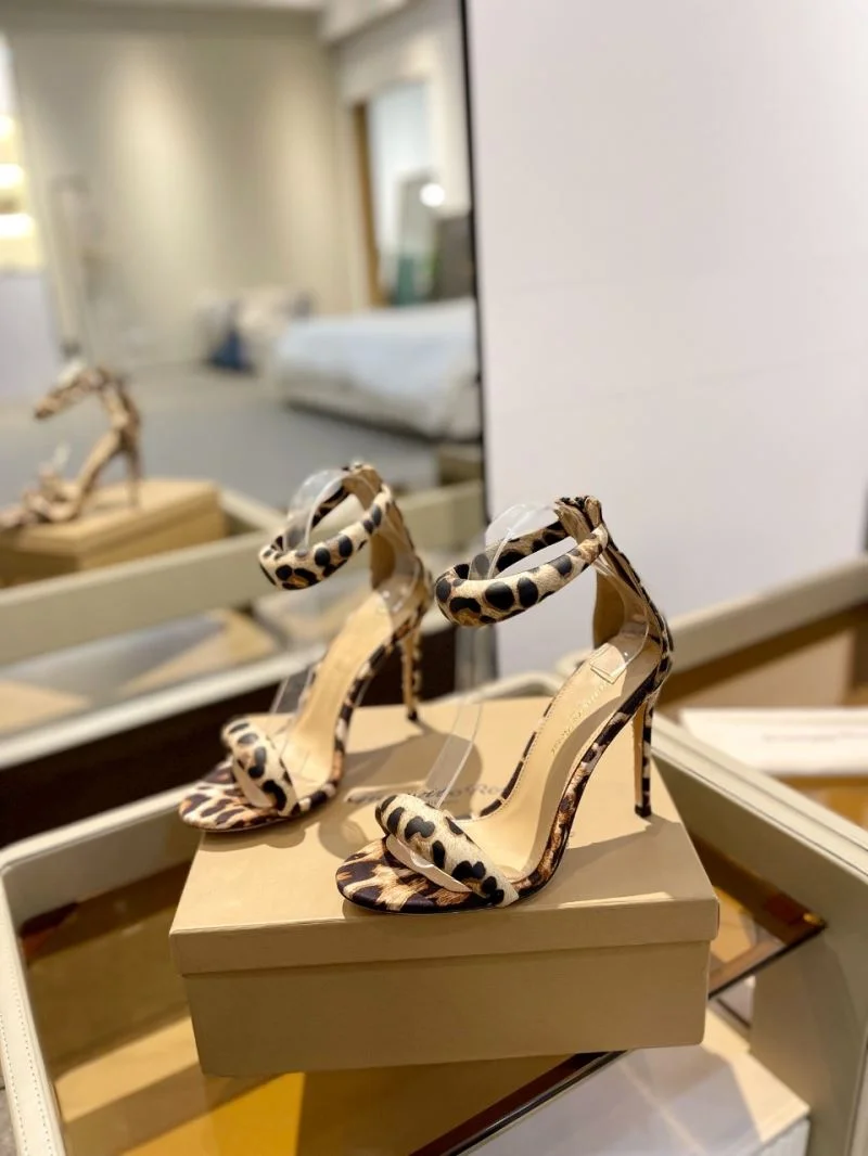 Gianvito Rossi Sandals FashionForward 10075