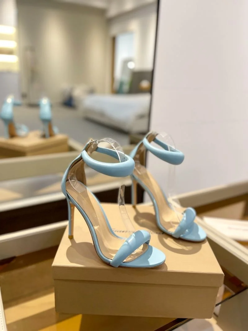 UrbanStyle Gianvito Rossi Sandals 10071