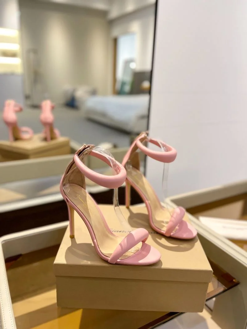 Gianvito Rossi Sandals Breathable 10069