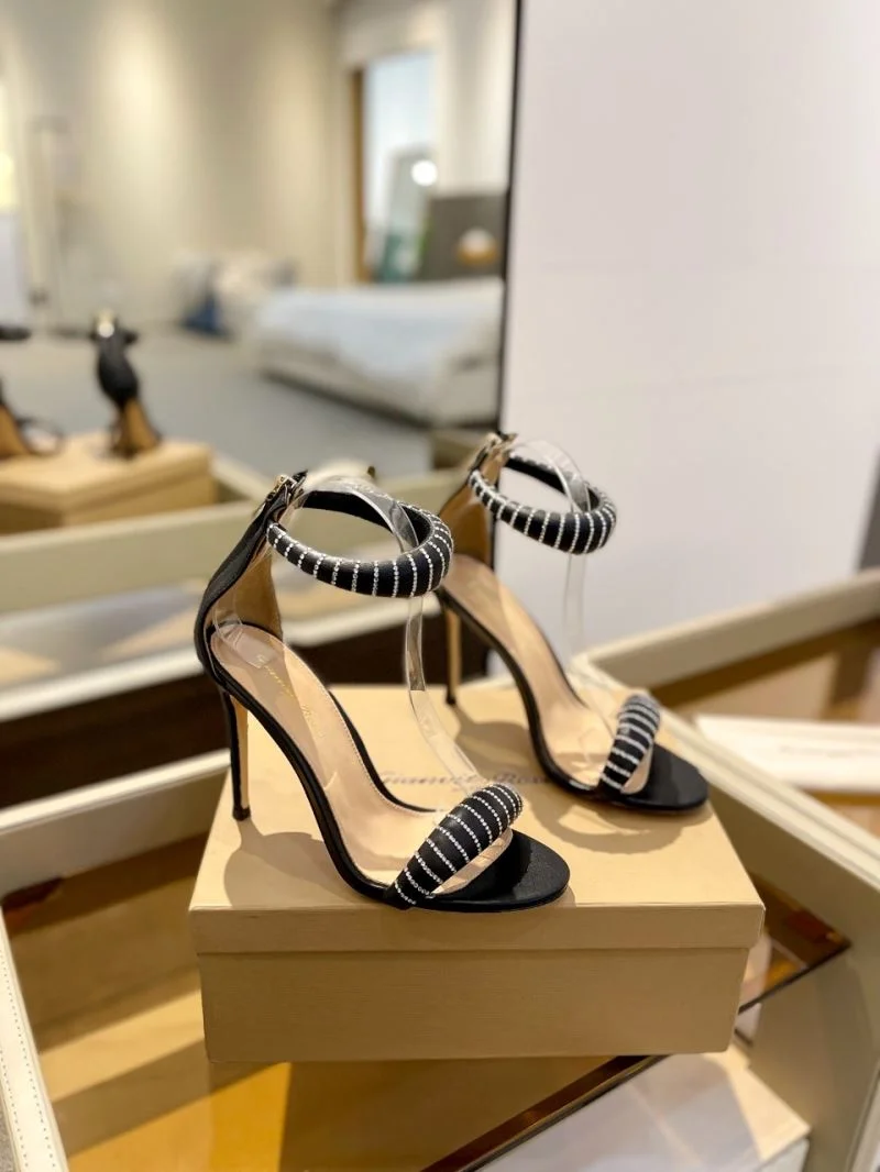 Gianvito Rossi Sandals EasyMatch 10064