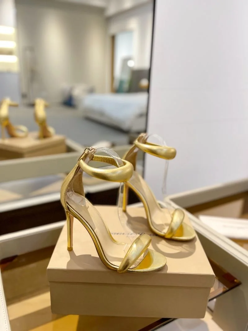 Stylish Gianvito Rossi Sandals 10094