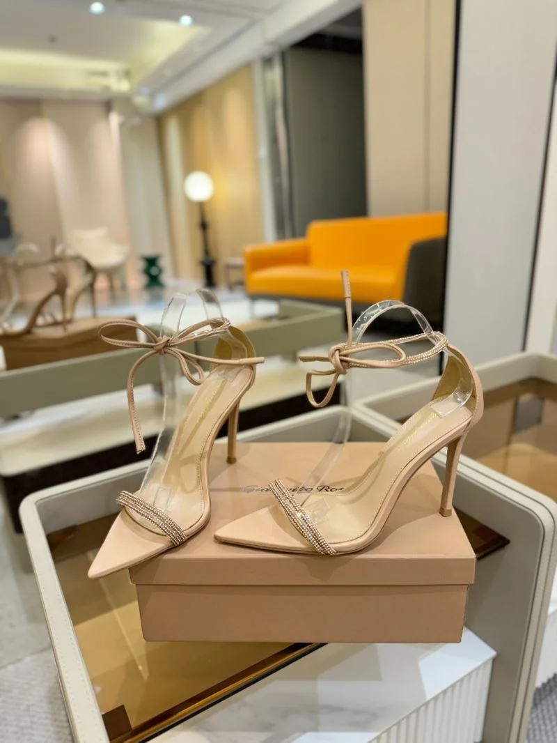 Functional Gianvito Rossi Sandals 10068