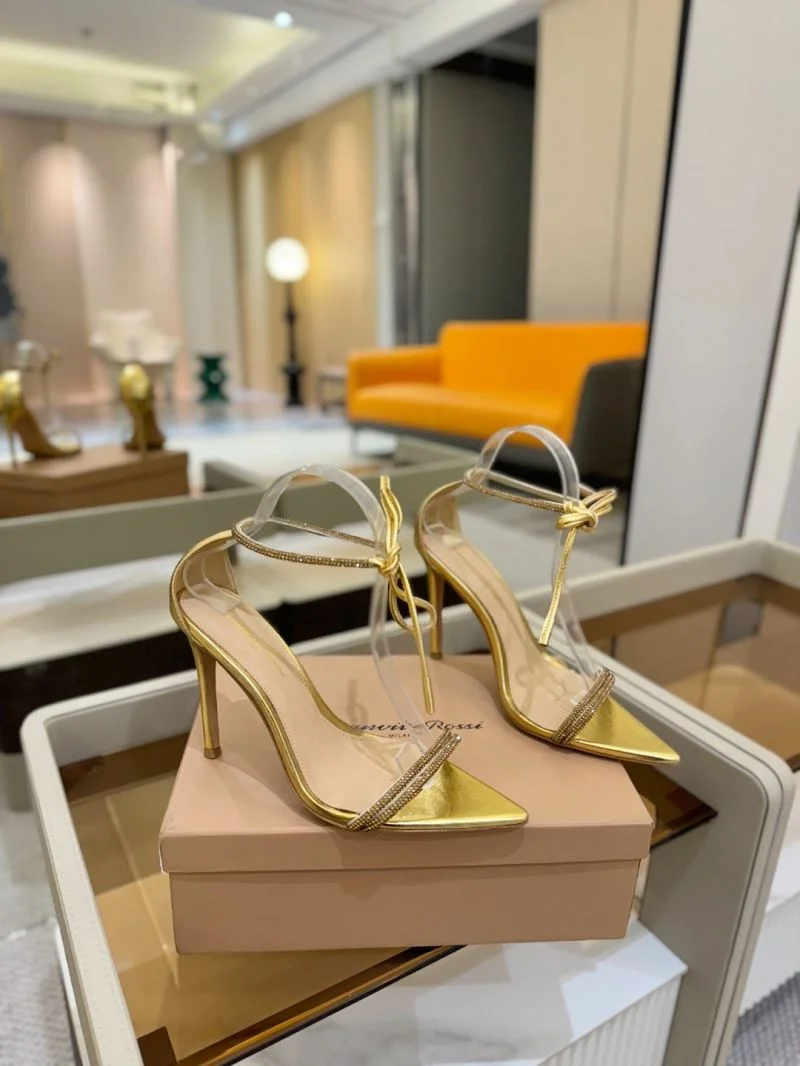 Gianvito Rossi Sandals Refined 10081