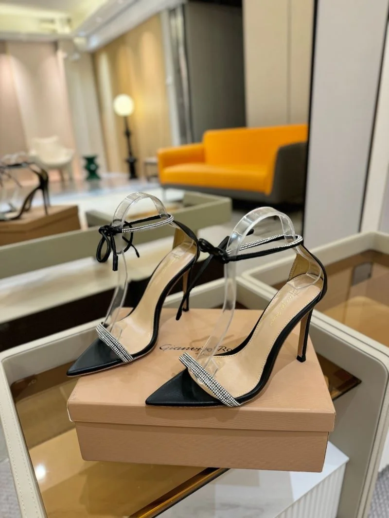 Gianvito Rossi Sandals FashionForward 10046