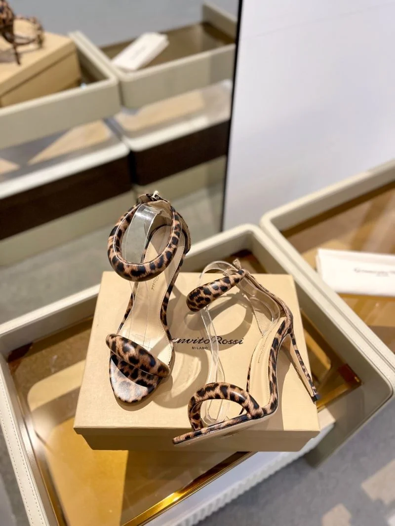 ModernLook Gianvito Rossi Sandals 10044