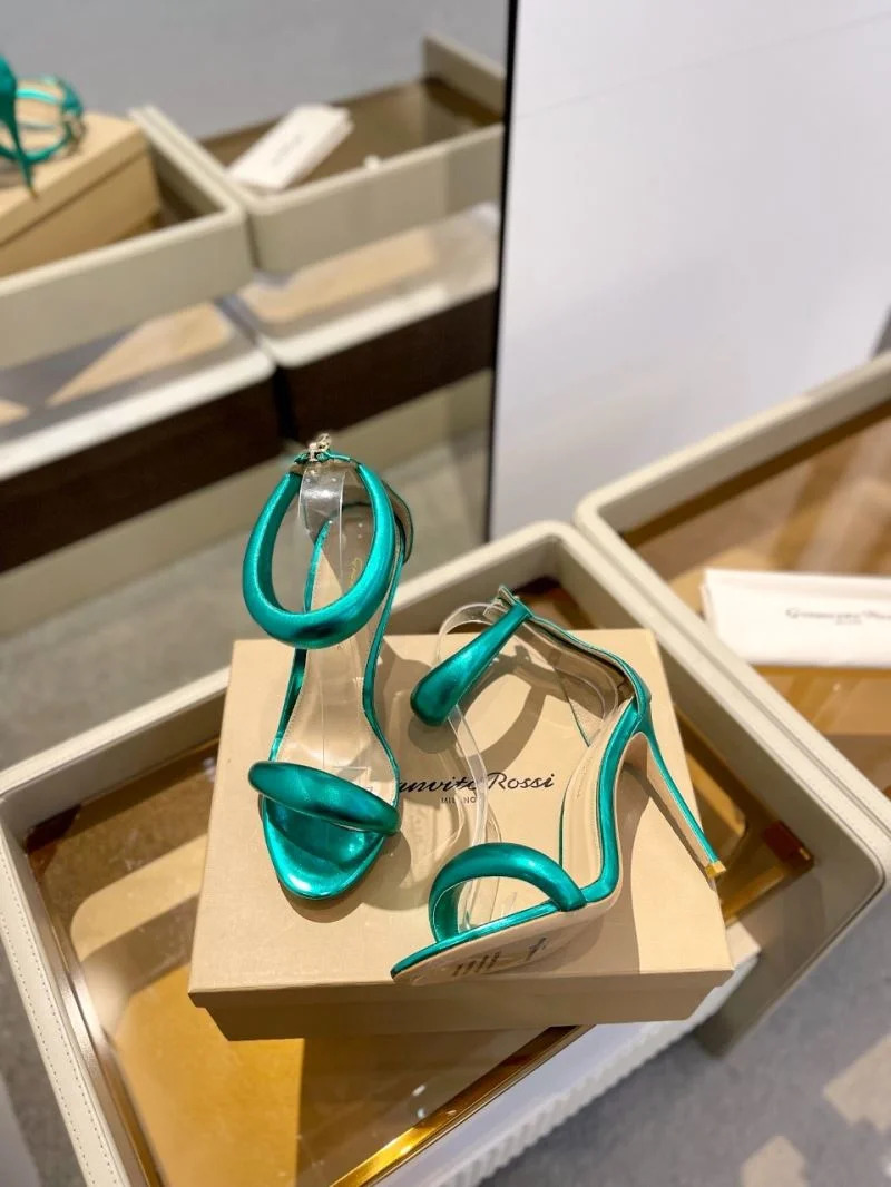 Resilient Gianvito Rossi Sandals 10045
