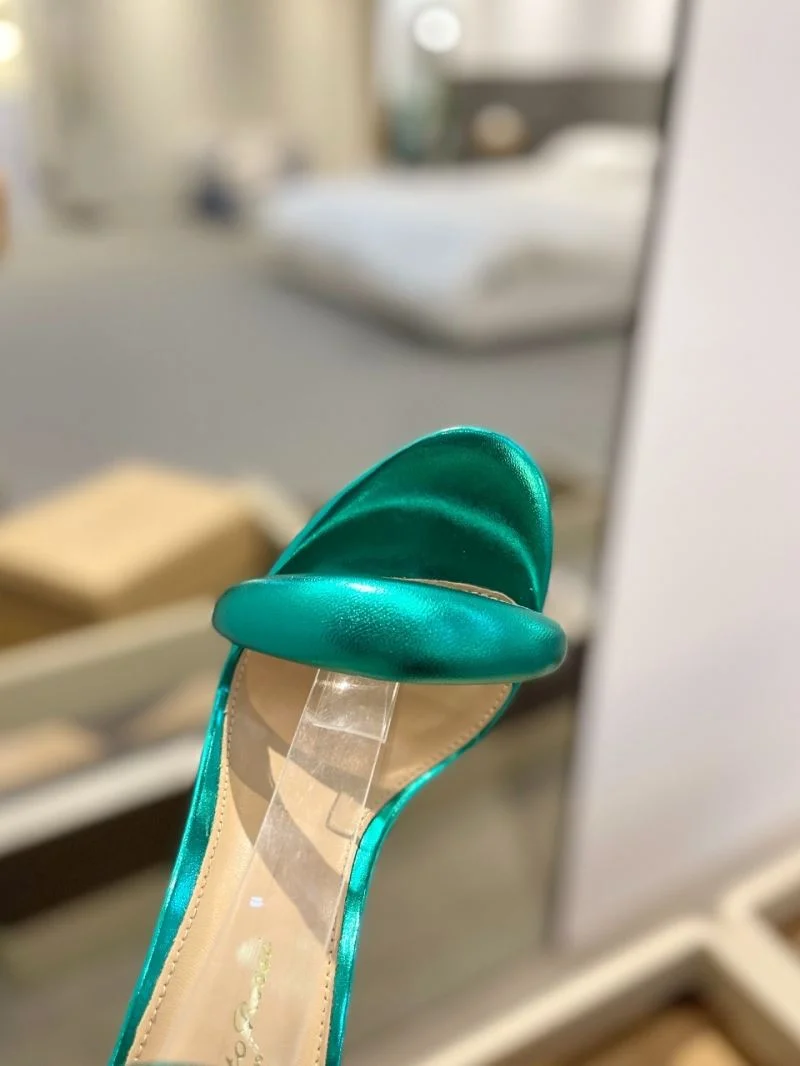 Resilient Gianvito Rossi Sandals 10045