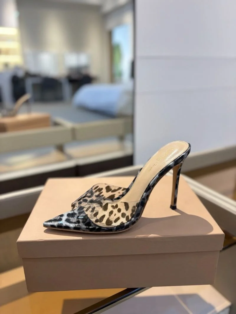 Gianvito Rossi Sandals Classic 10049