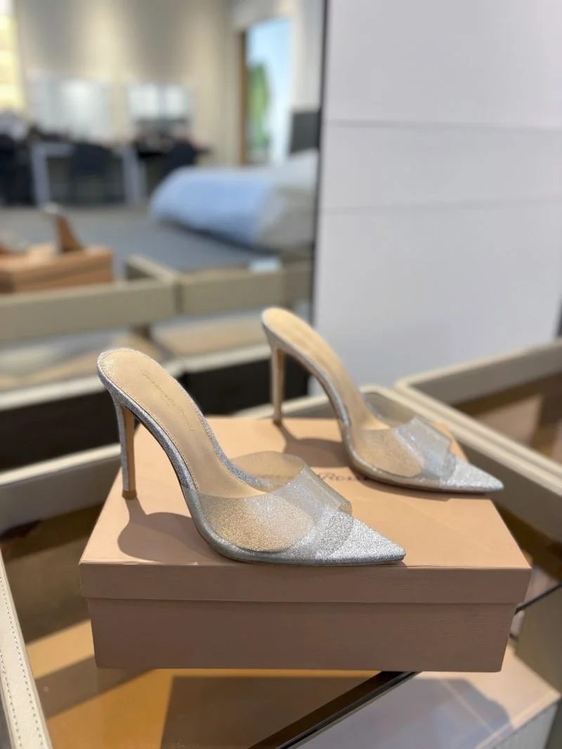 Gianvito Rossi Sandals TravelReady 10048