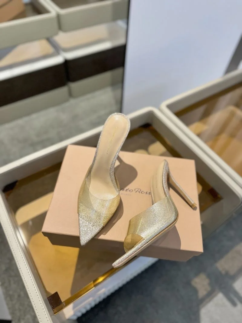 Supportive Gianvito Rossi Sandals 10114