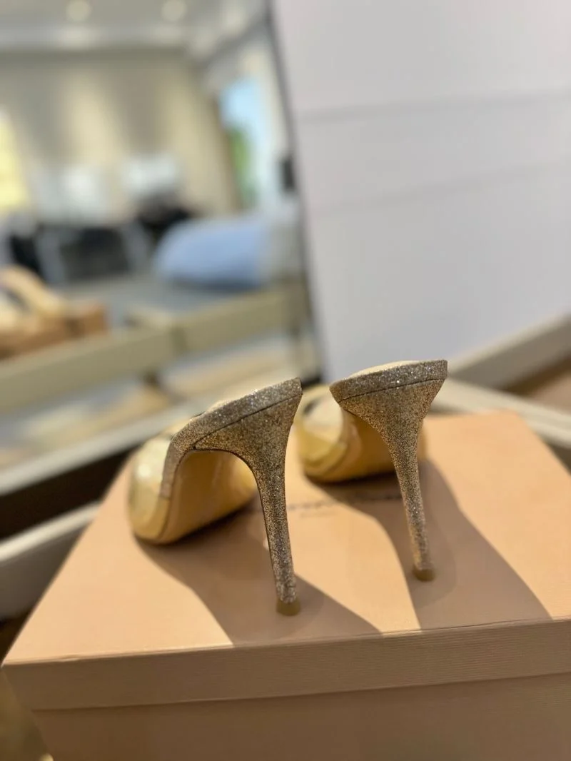 Supportive Gianvito Rossi Sandals 10114