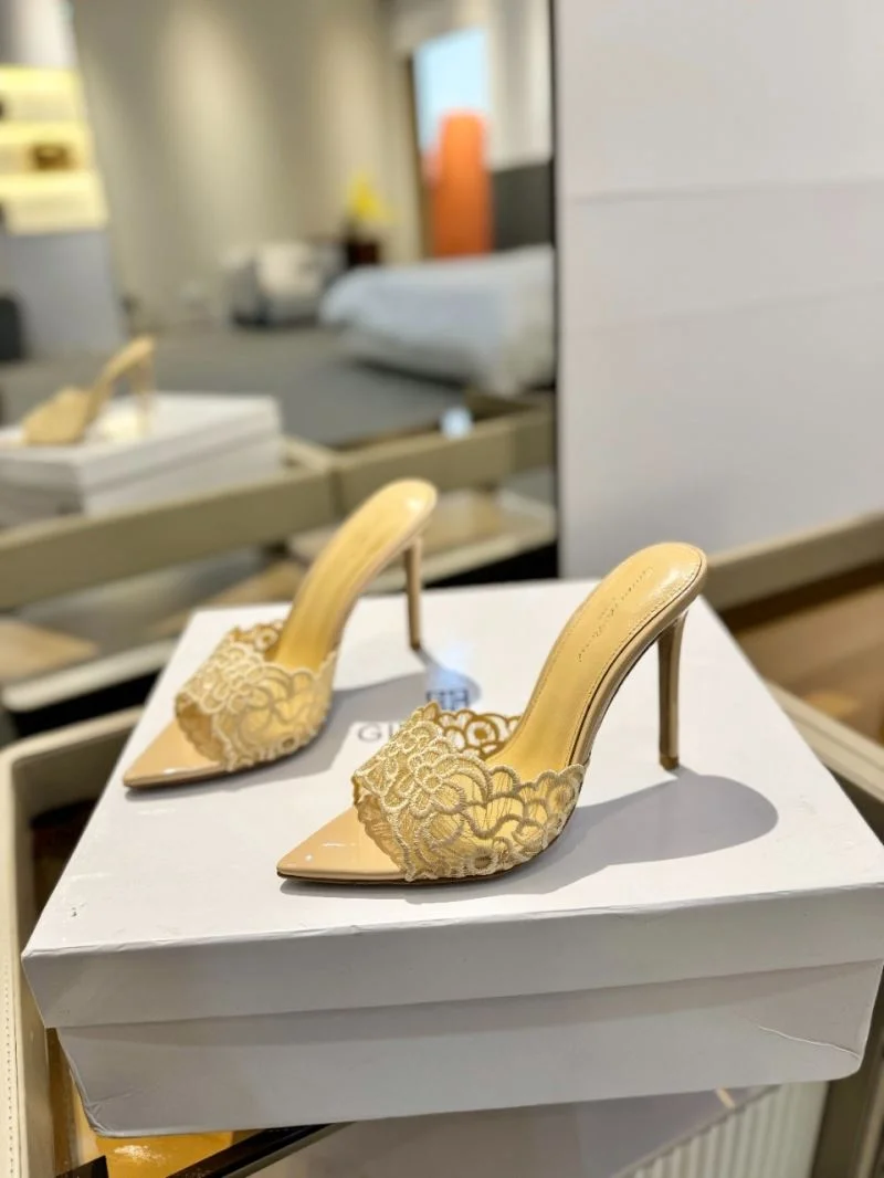 Lightweight Gianvito Rossi Sandals 10032