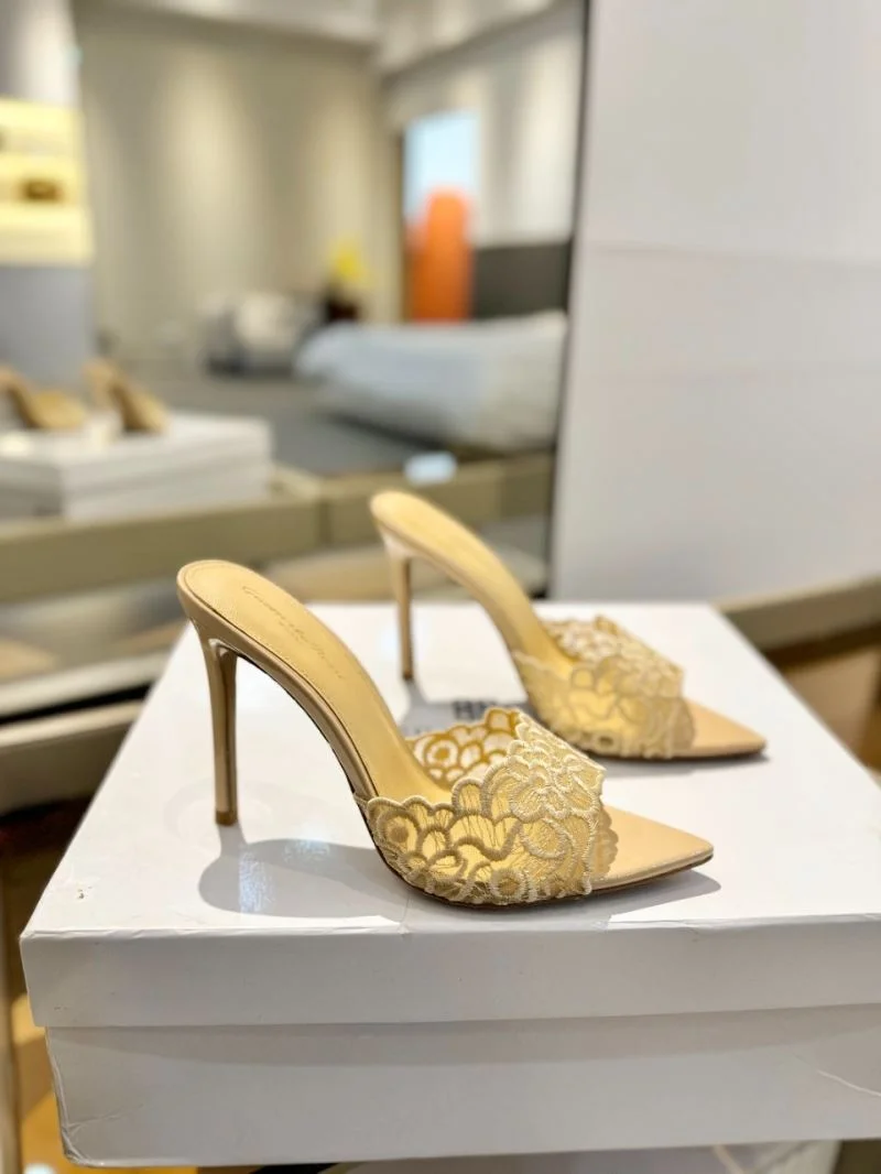 Lightweight Gianvito Rossi Sandals 10032